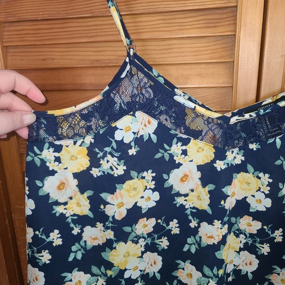 Forever 21 Floral Tank Top Size M - Picture 4 of 6